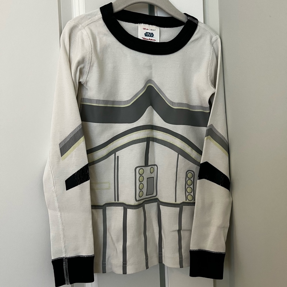 Hanna Andersson Star Wars Stormtrooper Long Sleeve Pajama set (size: 6-7/120)